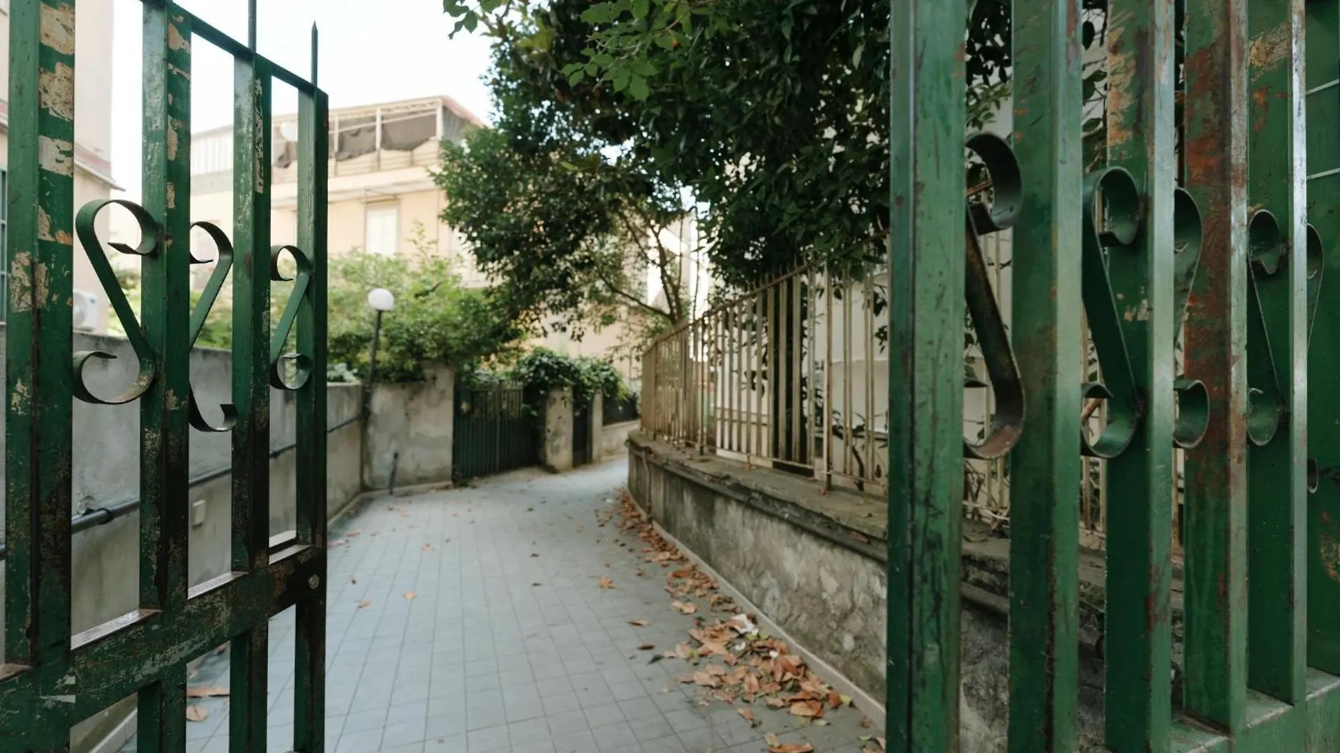 La Casa Di Romeo Al Vomero Neapol 0*,  Włochy
